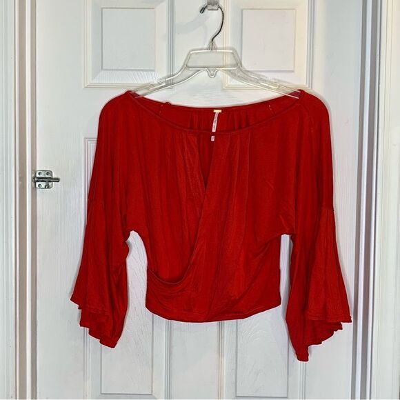 Free People Bell Sleeve Crop Last Time Top in Red Size Small - Picture 4 of 11
